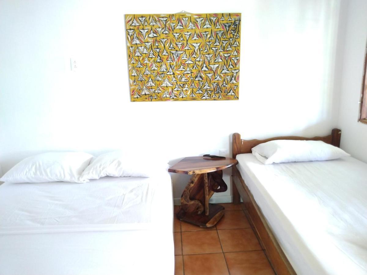 Buena Nota Hostel Jaco Exterior photo