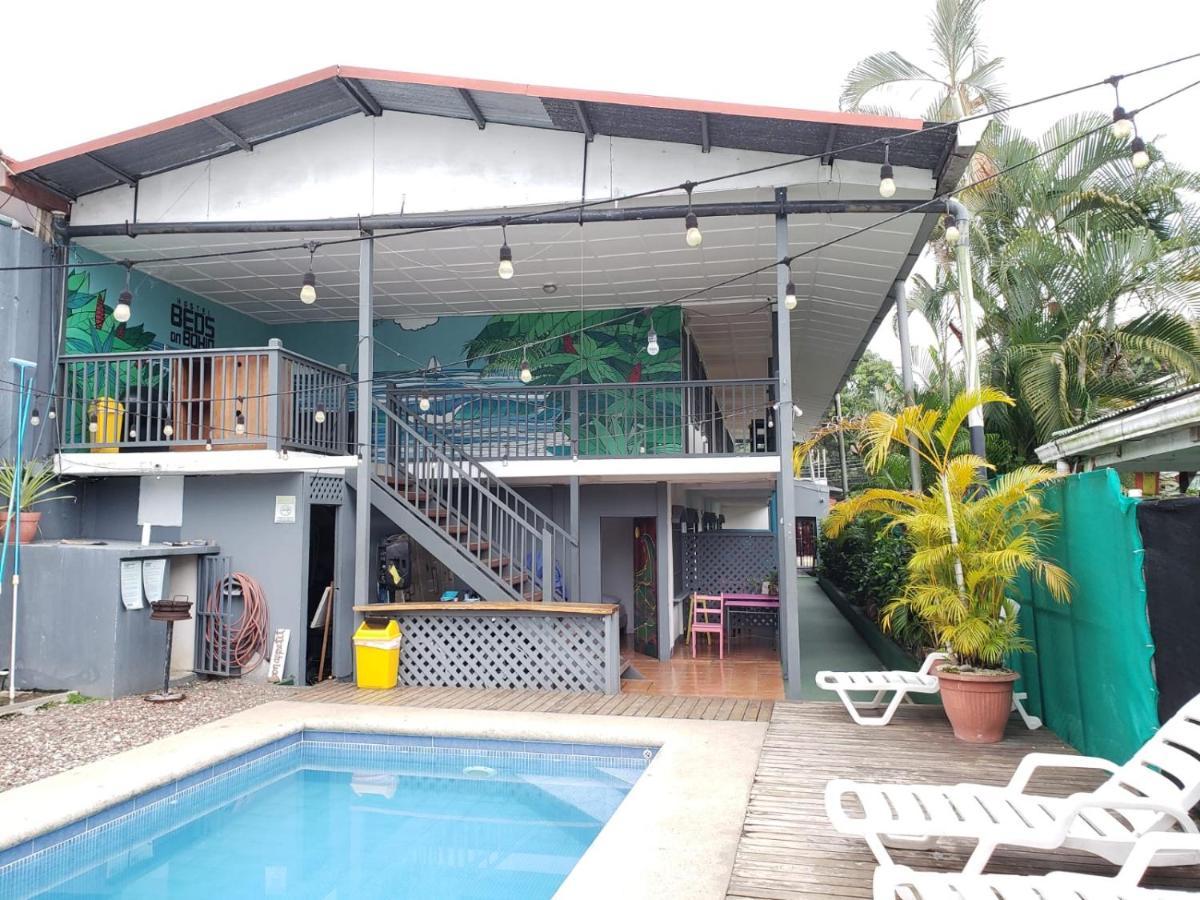 Buena Nota Hostel Jaco Exterior photo